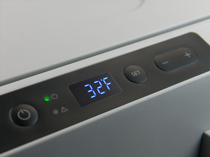 Автохолодильник компрессорный Dometic CFF 45
